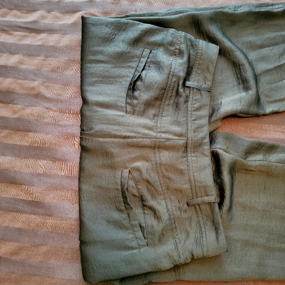 HONEY silk/satin like tapered pants!